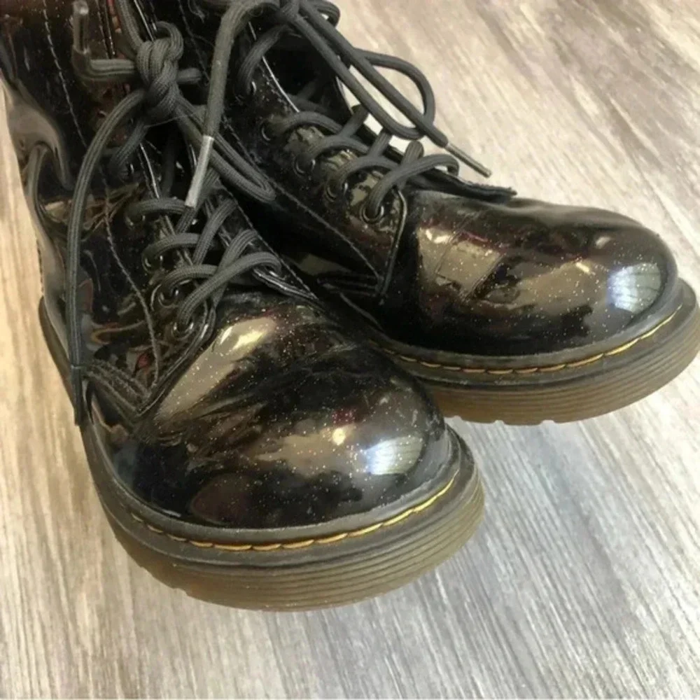 Dr. Martens like new